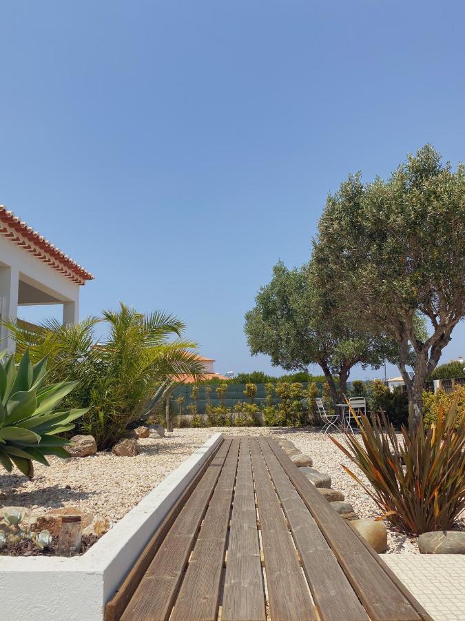 The Lighthouse Hostel Arrifana ألخيزور المظهر الخارجي الصورة